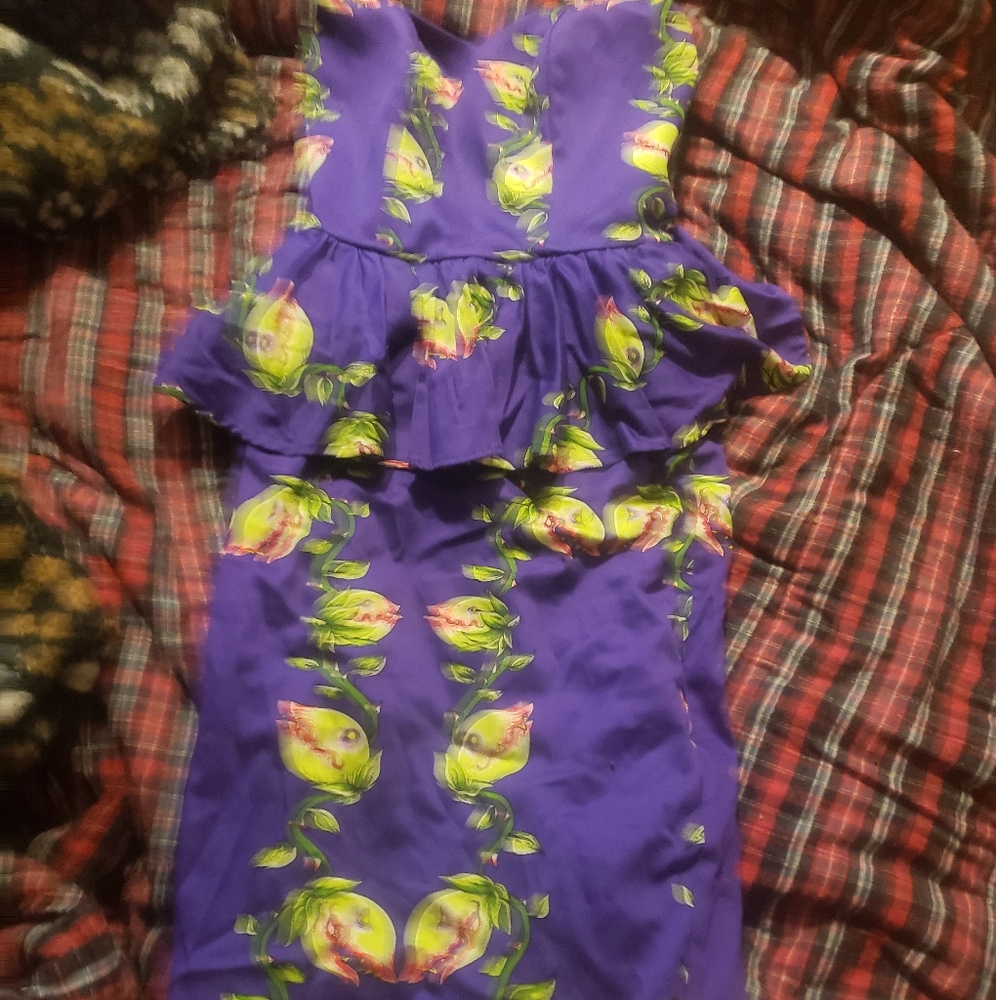 Venus fly trap dress for Erin Casey Do not buy
